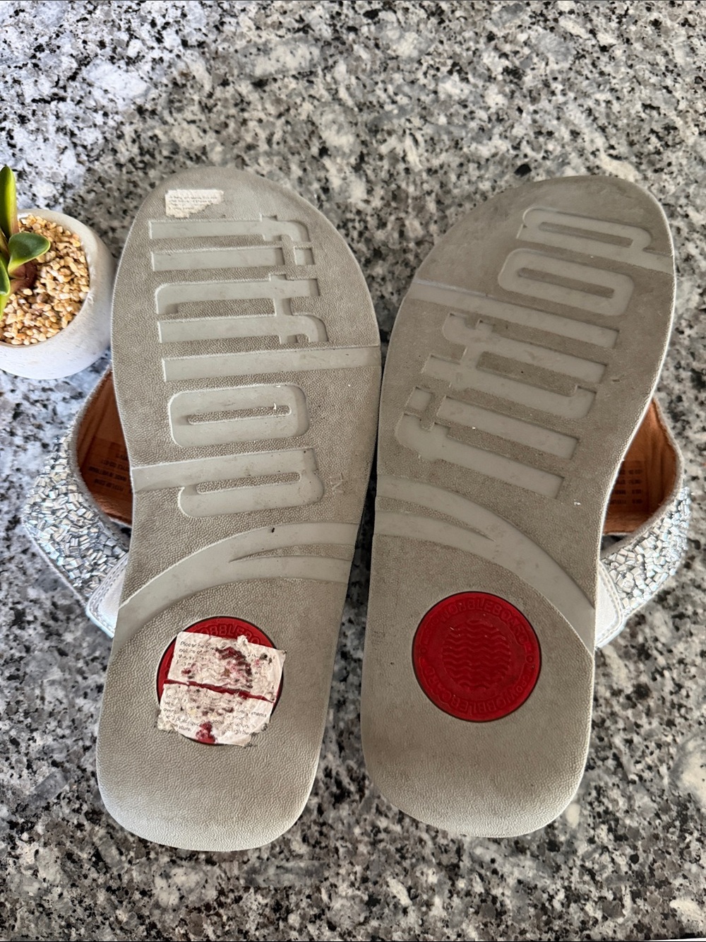 FitFlop US 8 Lulu Shimmerfoil Toe-Thongs EUC - Picture 9 of 9